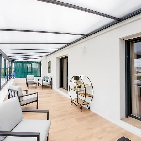 Villa La Des Amiets: 250m², Confort, Piscine, Mer A 500m