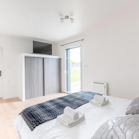 La Des Amiets: 250m², Confort, Piscine, Mer A 500m Villa *