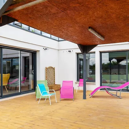 La Des Amiets: 250m², Confort, Piscine, Mer A 500m Villa