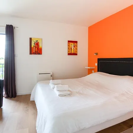 La Des Amiets: 250m², Confort, Piscine, Mer A 500m Villa Cléder